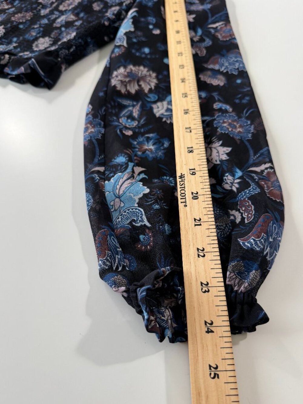 Aritzia Wilfred Tempest Blouse - Picture 8 of 10